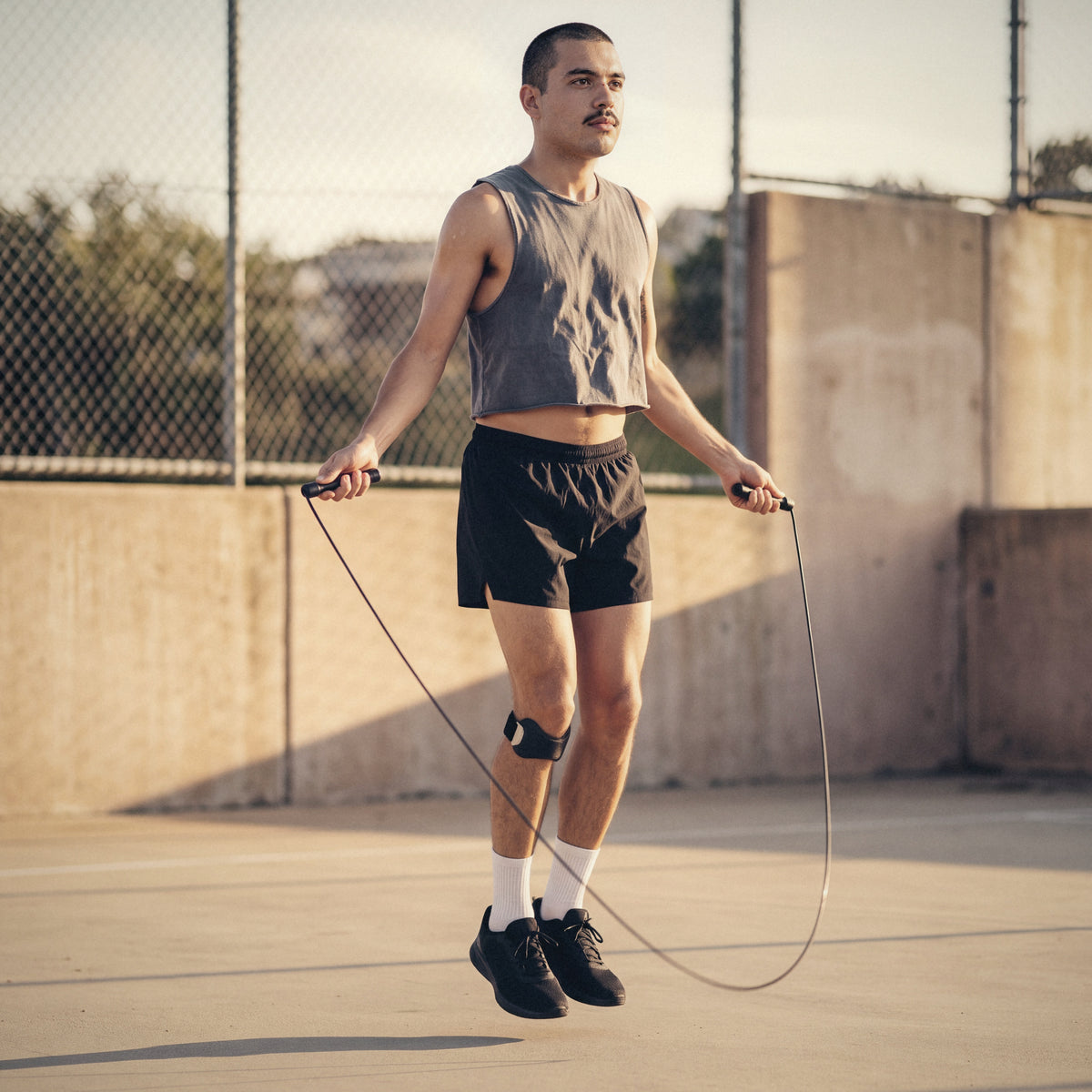 Jump rope and HIIT with the OXYFIT Patella Strap